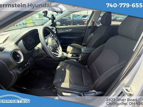 Used 2020 Kia Forte LXS FWD image 12