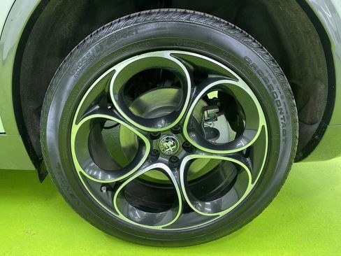 Used 2022 Alfa Romeo Stelvio Ti image 16