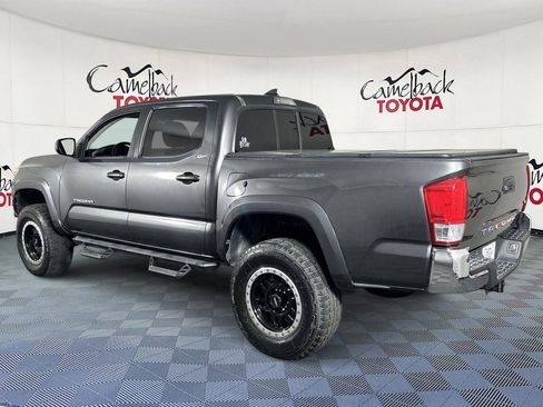 Used 2017 Toyota Tacoma SR5 w/ Tow Package RWD image 6