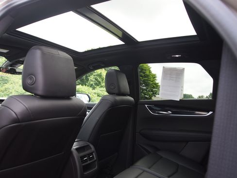 Used 2022 Cadillac XT5 Premium Luxury image 28