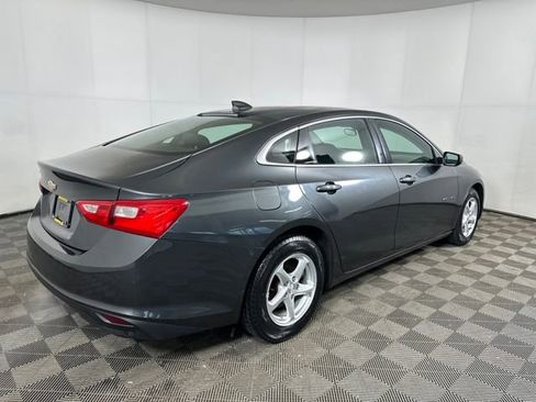 Used 2017 Chevrolet Malibu LS image 3