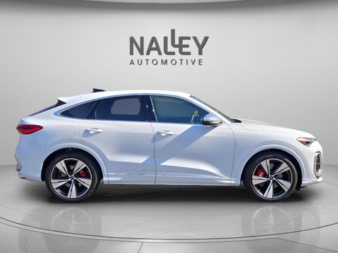 New 2025 Audi SQ5 Premium Plus image 6