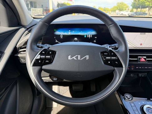 Certified 2023 Kia Niro Wind w/ Wind Preserve Package FWD image 23