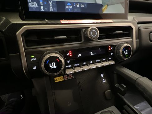 New 2025 Toyota 4Runner Limited image 16