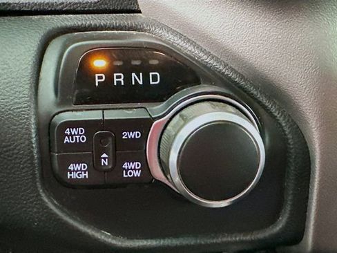 Used 2019 RAM 1500 Big Horn image 18