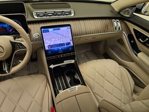 Used 2024 Mercedes-Benz Maybach S 580 4MATIC image 22
