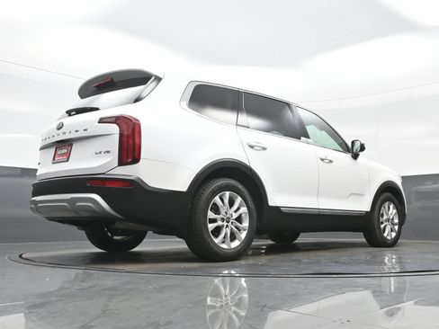 Used 2020 Kia Telluride LX AWD/4WD image 33