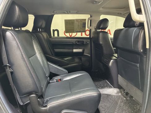 Used 2020 Toyota Sequoia TRD Pro AWD/4WD image 15