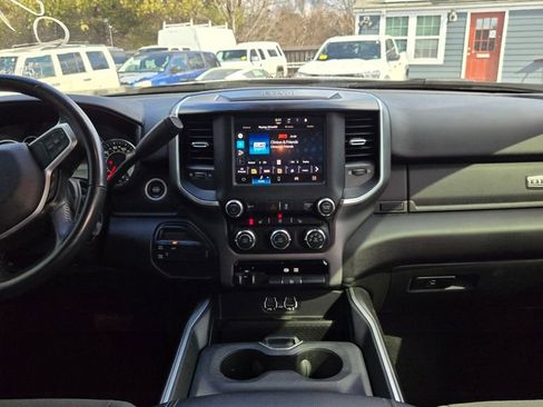 Used 2023 RAM 2500 Big Horn w/ Level 1 Equipment Group image 19