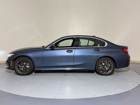 Certified 2025 BMW 330i Sedan RWD image 2