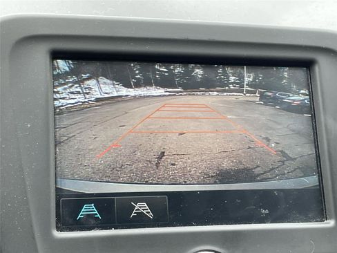 Used 2017 Chevrolet Malibu LT image 14