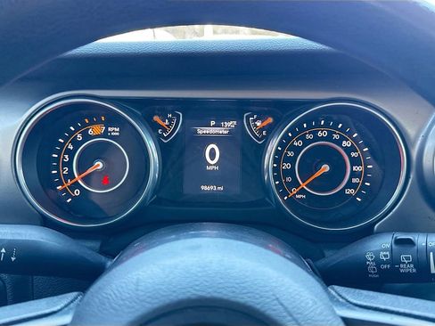 Used 2018 Jeep Wrangler Unlimited Sport AWD/4WD image 38