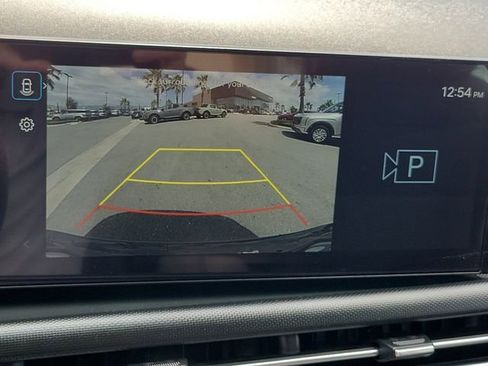 Certified 2025 Hyundai Tucson SE FWD image 14