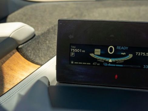 Used 2018 BMW i3 w/ Range Extender RWD image 17