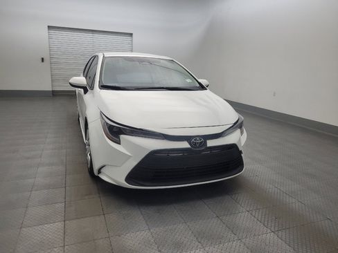 Used 2024 Toyota Corolla LE FWD image 14