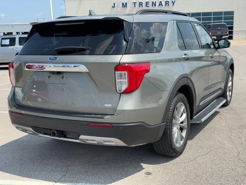 Used 2020 Ford Explorer XLT w/ Equipment Group 202A AWD/4WD image 3