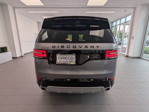 Used 2020 Land Rover Discovery Landmark image 11