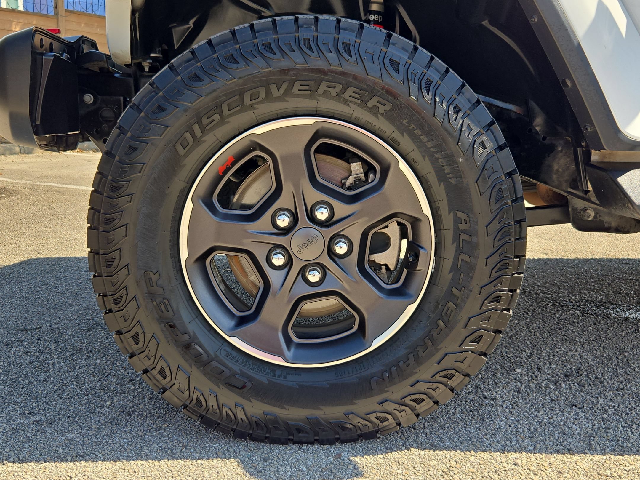 Used 2020 Jeep Gladiator Overland AWD/4WD image 30