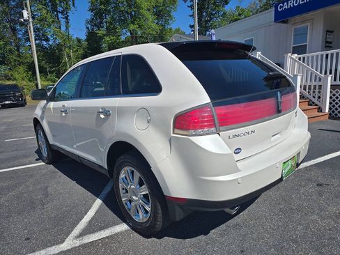 Used 2009 Lincoln MKX AWD image 4