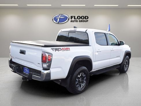 Used 2022 Toyota Tacoma TRD Off-Road AWD/4WD image 4