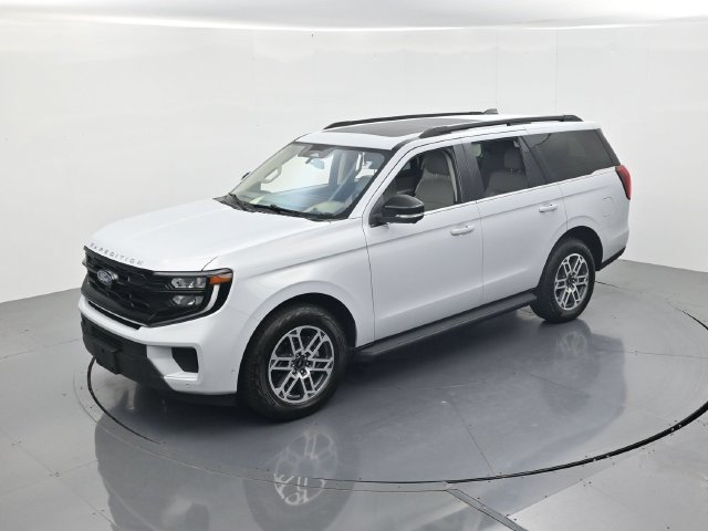 Used 2025 Ford Expedition Active AWD/4WD image 46