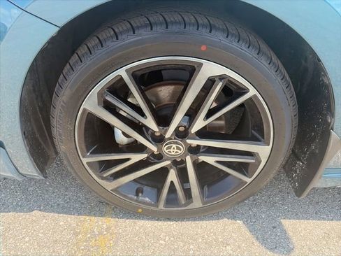 Used 2025 Toyota Camry XSE FWD image 10