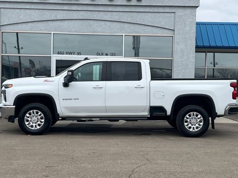 Used 2022 Chevrolet Silverado 3500 LT w/ Z71 Off-Road Package image 7