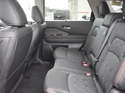 New 2026 Nissan Pathfinder Platinum image 15