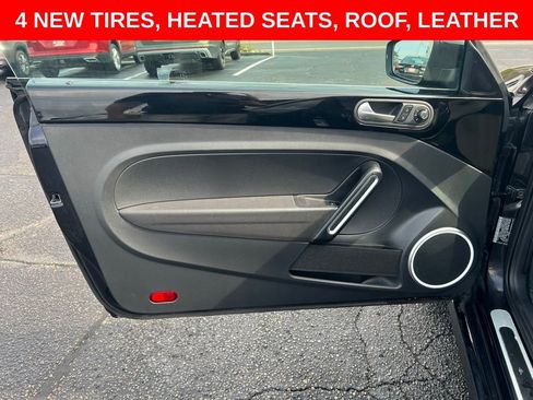 Used 2019 Volkswagen Beetle 2.0T SE FWD image 11