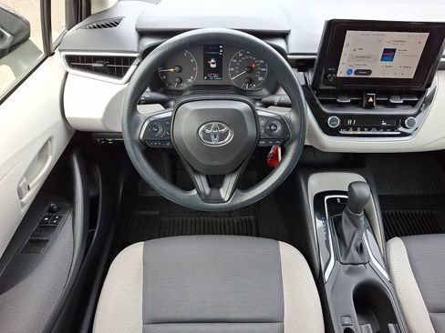 Used 2023 Toyota Corolla LE image 14