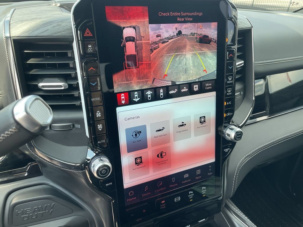 New 2025 RAM 2500 Limited AWD/4WD image 19