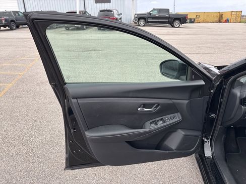 Used 2024 Nissan Sentra SV image 14