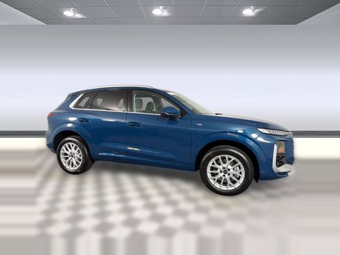 New 2026 Audi Q3 quattro 2.0T AWD/4WD image 6