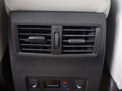 New 2025 Mitsubishi Outlander SEL image 57