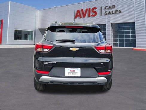 Used 2025 Chevrolet TrailBlazer LT AWD/4WD image 5