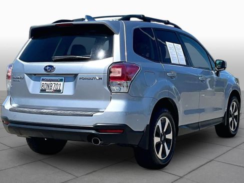 Used 2018 Subaru Forester 2.5i Premium w/ Protection Package #1A AWD/4WD image 12