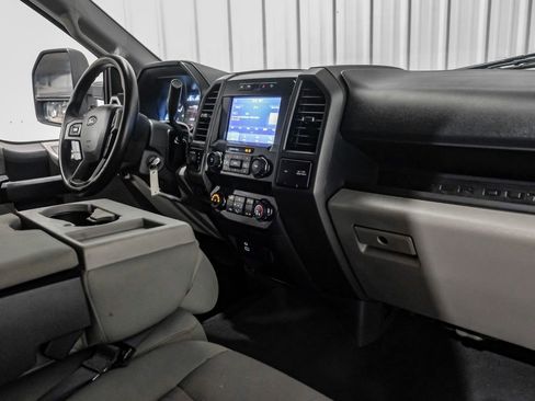 Used 2022 Ford F250 XL w/ STX Appearance Package image 12