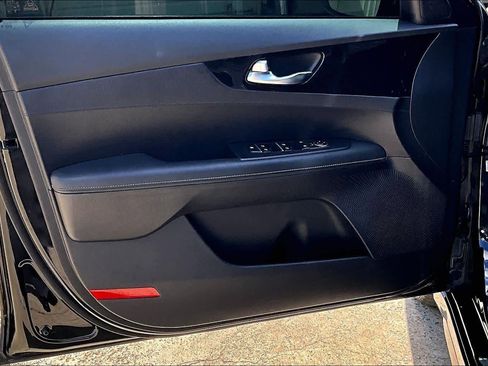 Certified 2024 Kia Forte GT-Line FWD image 21