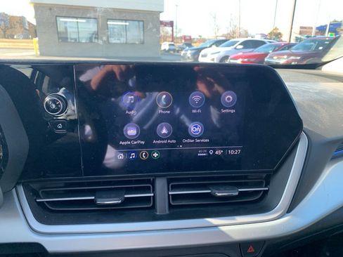 Used 2024 Chevrolet Trax LS w/ LS Convenience Package image 11