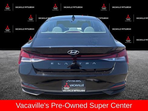 Used 2022 Hyundai Elantra SEL w/ Cargo Package FWD image 4