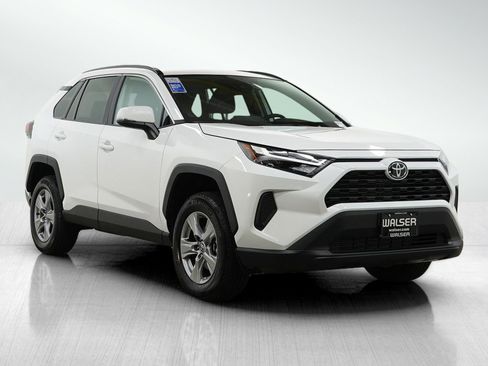 Used 2025 Toyota RAV4 XLE image 7