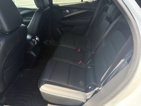 Used 2024 Chevrolet Blazer EV LT AWD/4WD image 29