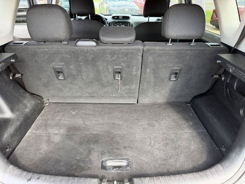 Used 2018 Kia Soul + FWD image 12