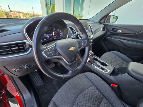 Used 2022 Chevrolet Equinox LT FWD image 12