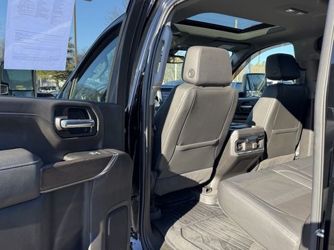 Used 2022 GMC Sierra 2500 Denali w/ Snow Plow Prep/Camper Package image 8