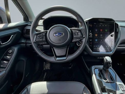 Certified 2025 Subaru Crosstrek 2.5i Limited w/ Popular Package #3A AWD/4WD image 8