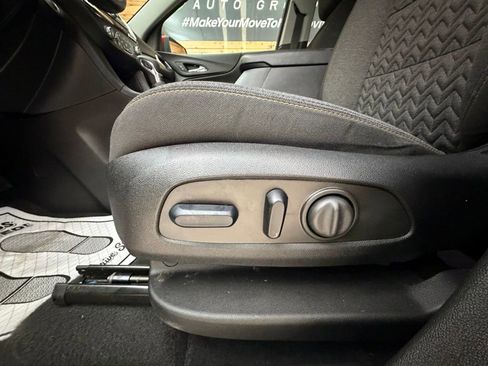 Used 2024 Chevrolet Equinox LT AWD/4WD image 28