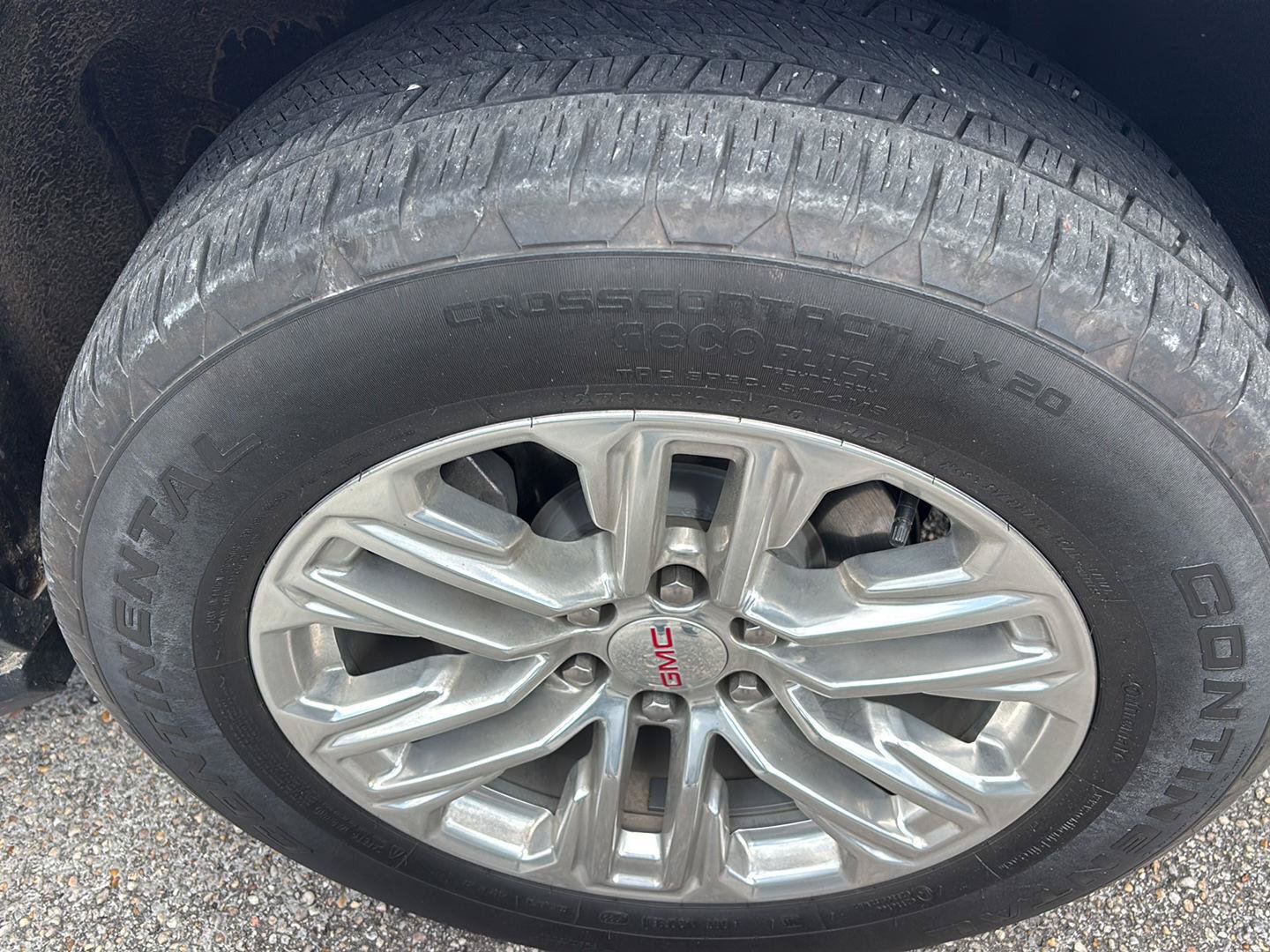 Used 2023 GMC Yukon SLT RWD image 9