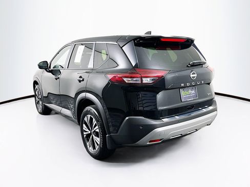 Used 2023 Nissan Rogue SV image 5