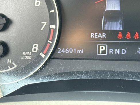 Used 2025 Nissan Frontier SV AWD/4WD image 27